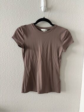H&M Slim Fit Crew Neck Tee in Mauve Brown